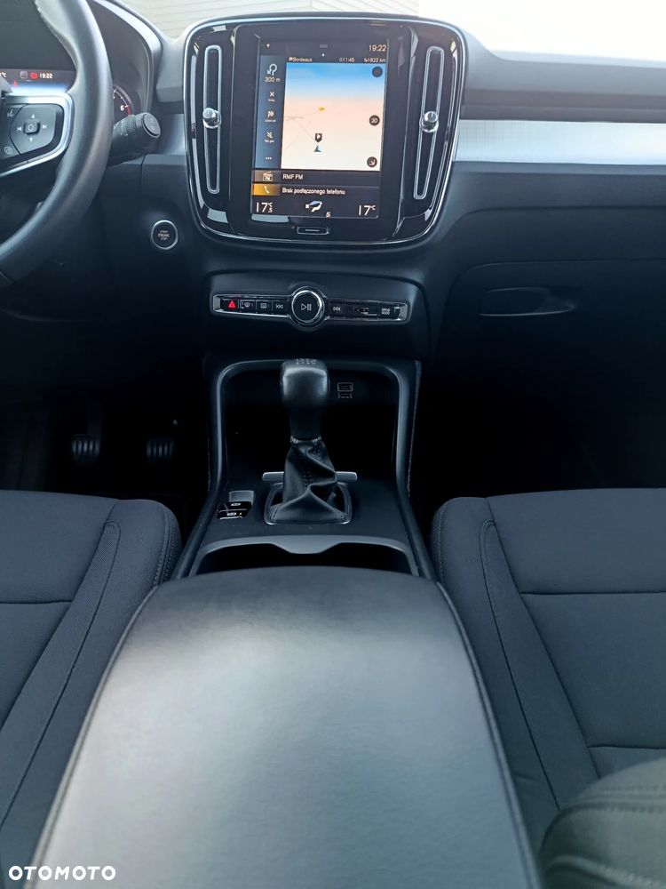 Volvo XC 40 T2 Momentum Core - 20