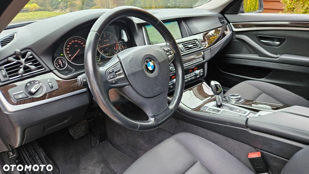 BMW Seria 5 520d - 15