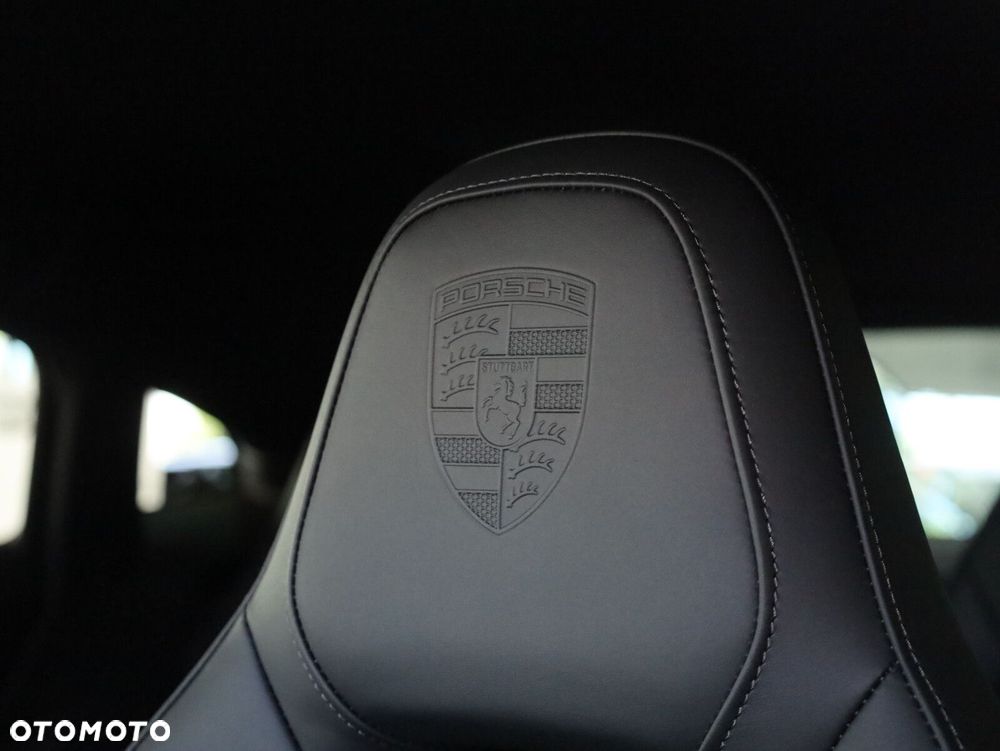 Porsche Panamera - 17