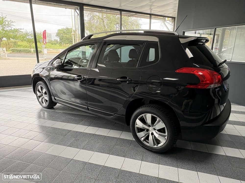 Peugeot 2008 1.2 PureTech Style - 8