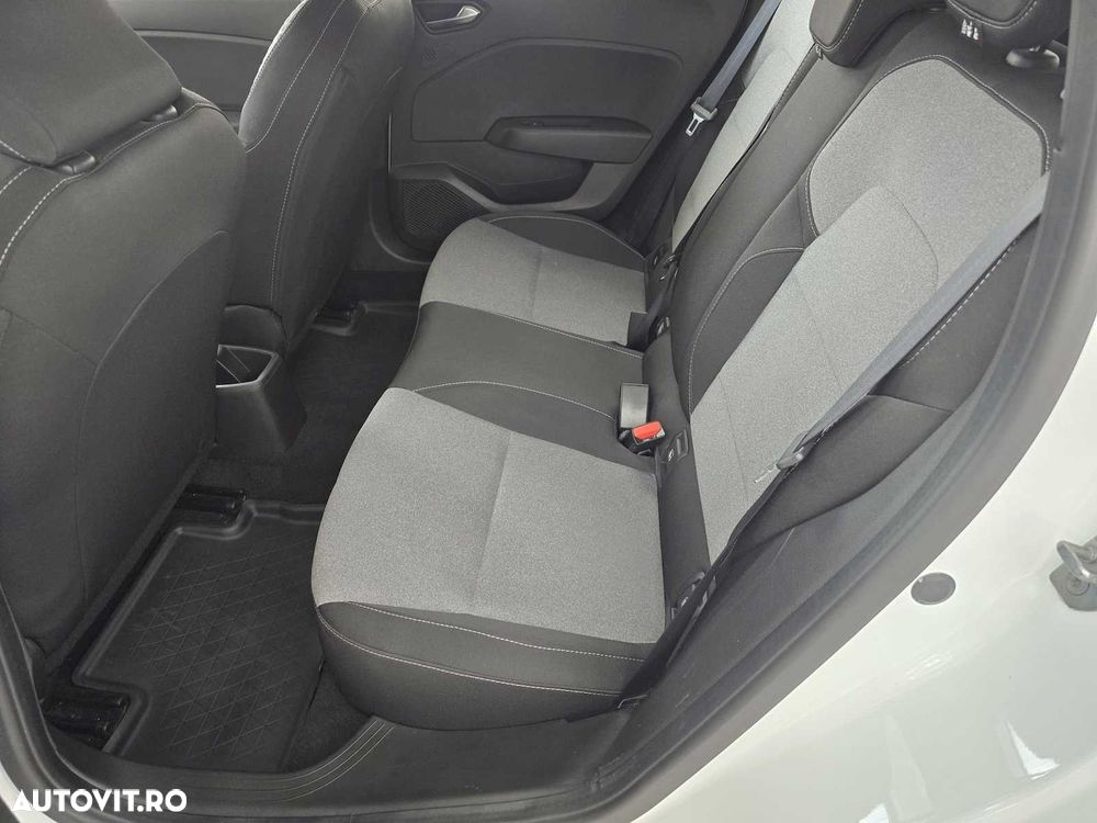 Renault Clio BLUE dCi 100 EVOLUTION - 21