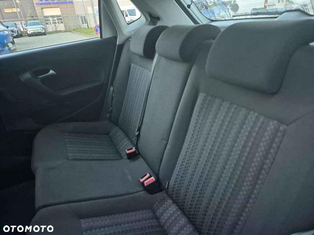Volkswagen Polo 1.0 Trendline Perfectline - 16