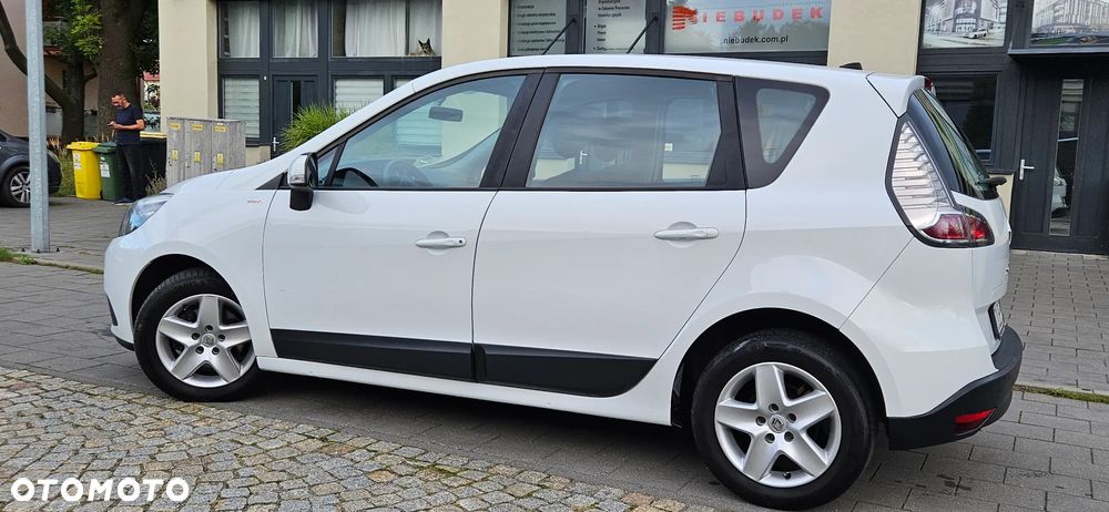 Renault Scenic 1.6 16V TomTom Edition - 4