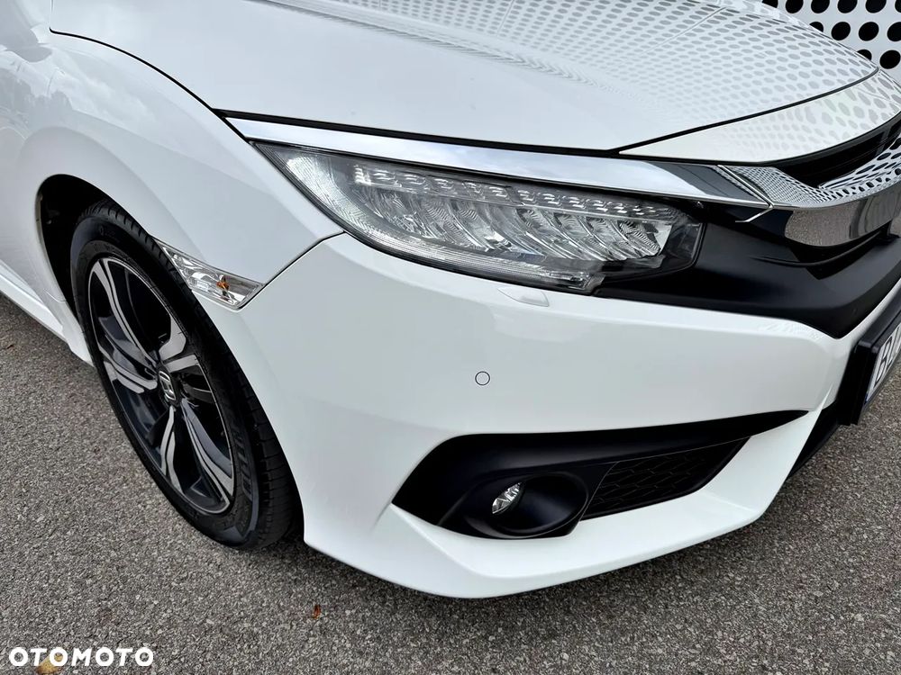 Honda Civic 1.5 i-VTEC Turbo CVT Executive - 12
