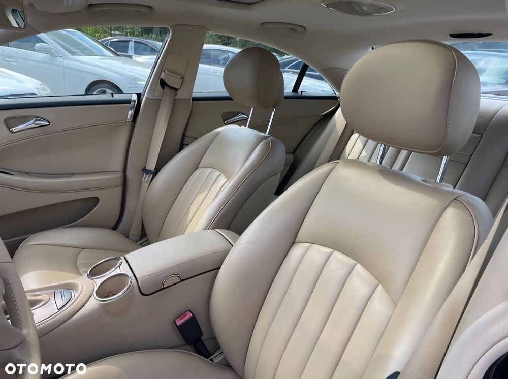 Mercedes-Benz CLS 350 7G-TRONIC - 11