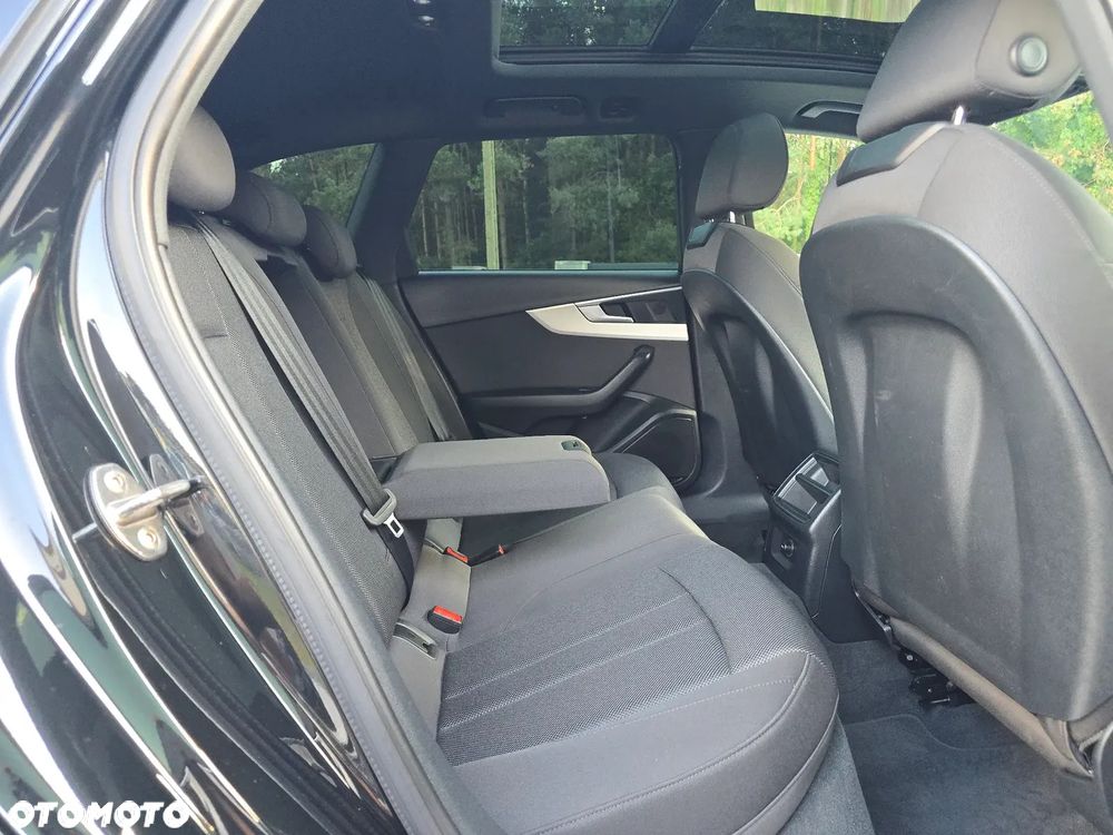 Audi A4 Avant 2.0 TDI S tronic - 29