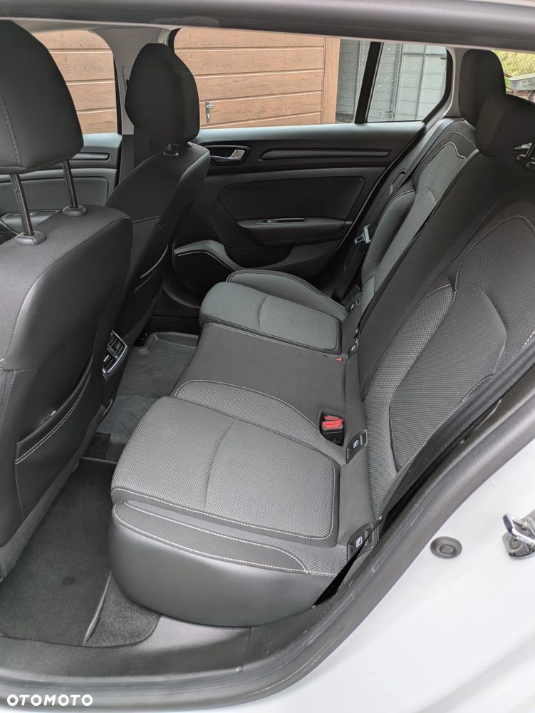 Renault Megane 1.5 Blue dCi Intens - 15