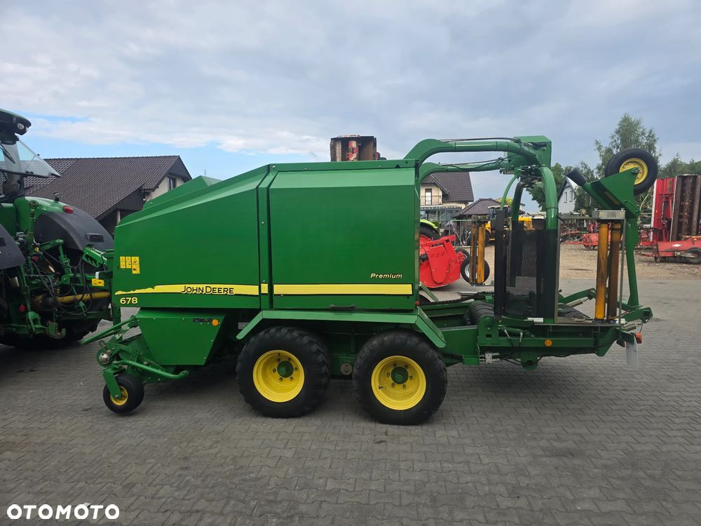 John Deere 678 - 2