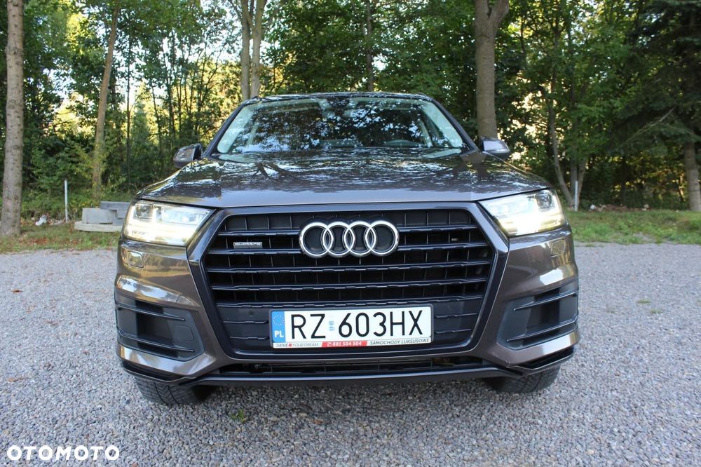 Audi Q7 - 7
