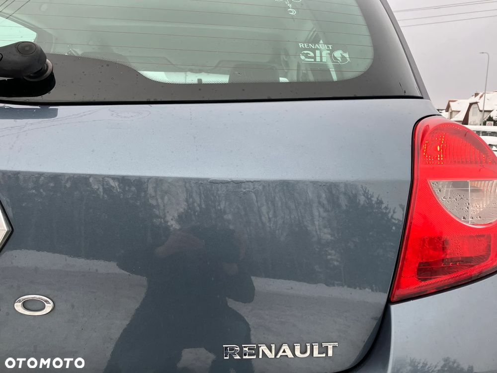 Renault Clio 1.2 16V Authentique - 9