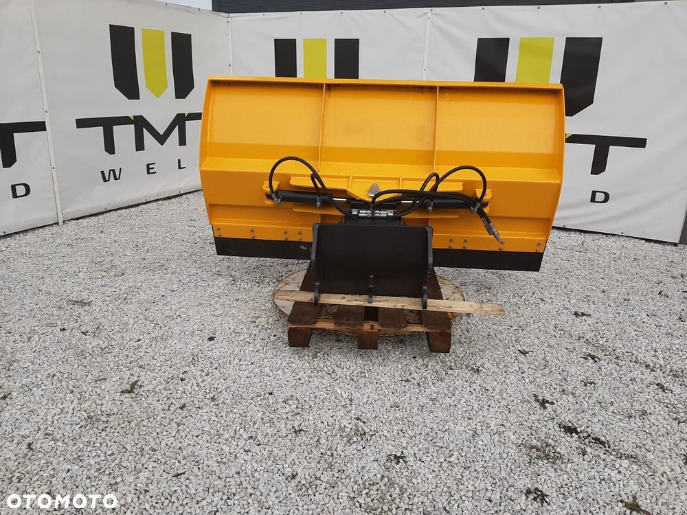 Caterpillar - 2