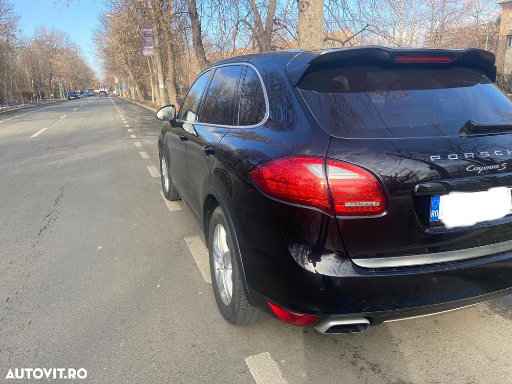 Porsche Cayenne - 21