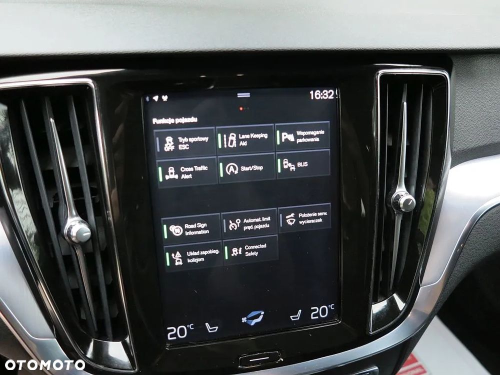 Volvo V60 D3 Momentum - 30