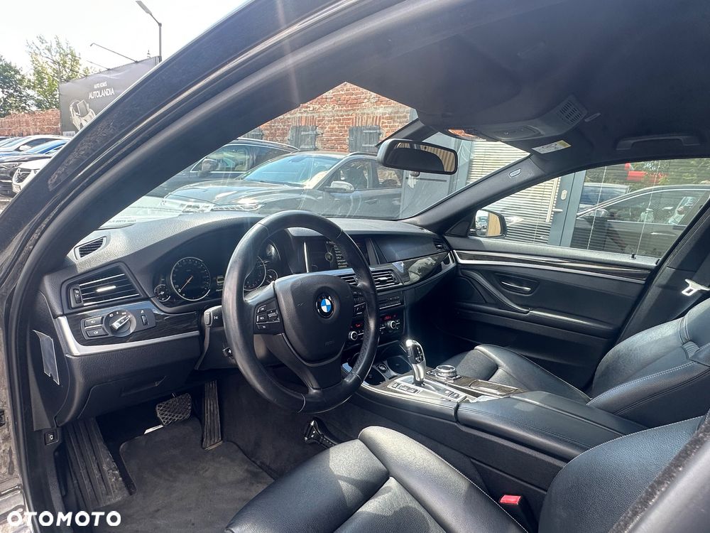 BMW Seria 5 520i Luxury Line - 13