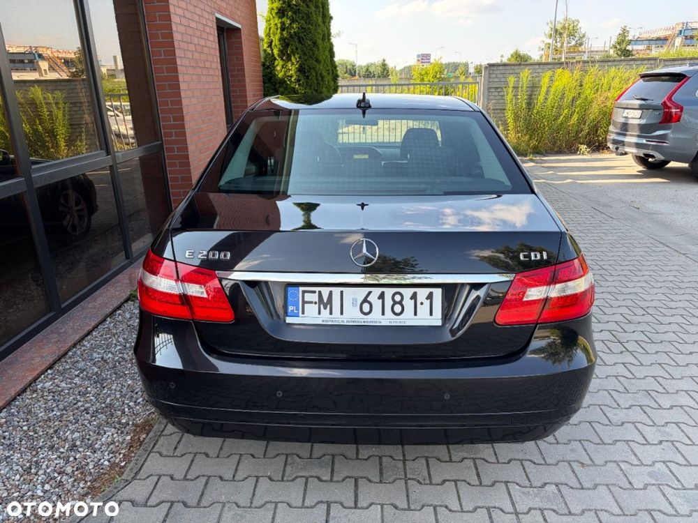 Mercedes-Benz Klasa E 200 CDI DPF BlueEFFICIENCY 7G-TRONIC - 6