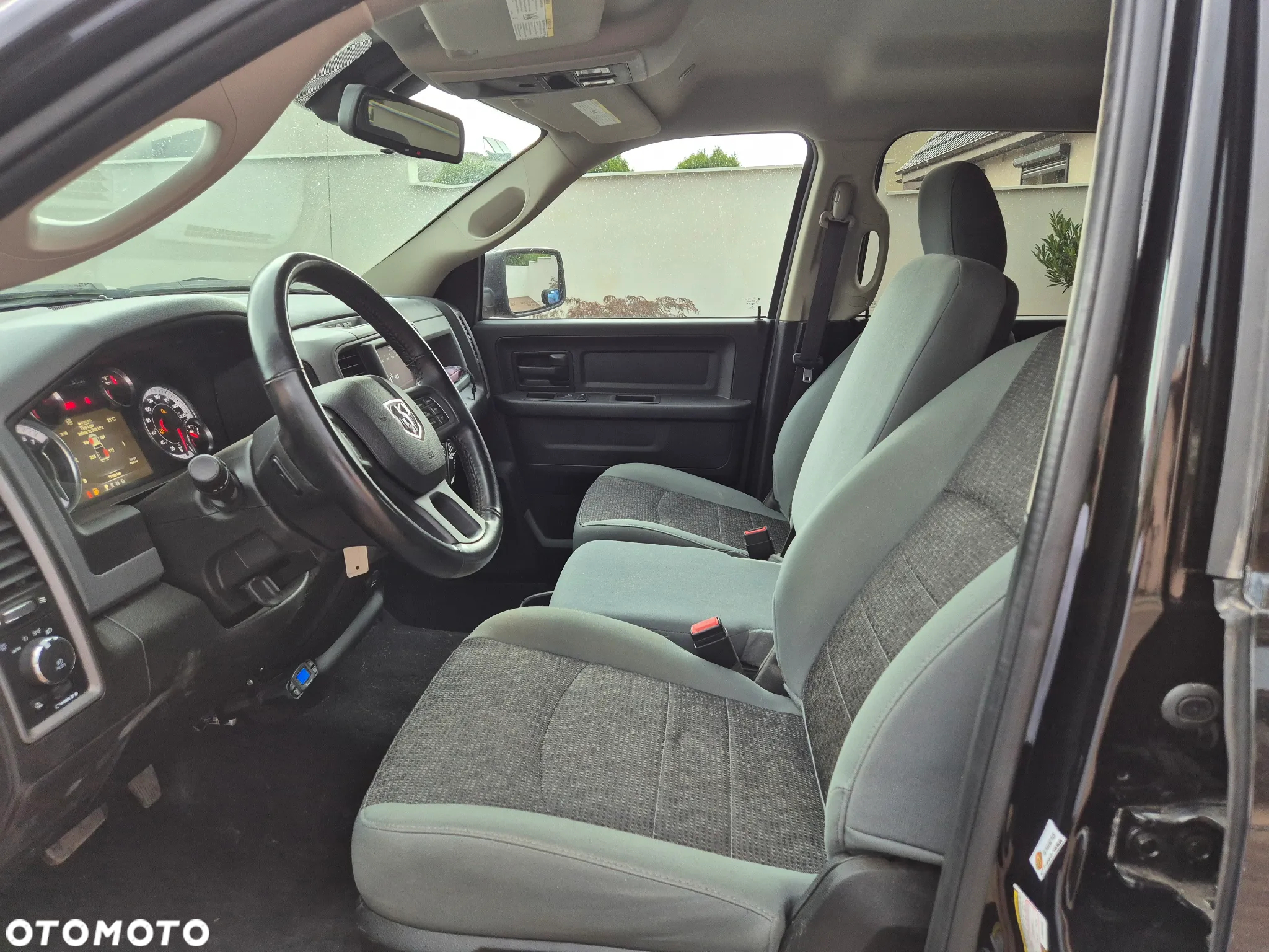 Dodge RAM 1500 5.7 4x4 - 7