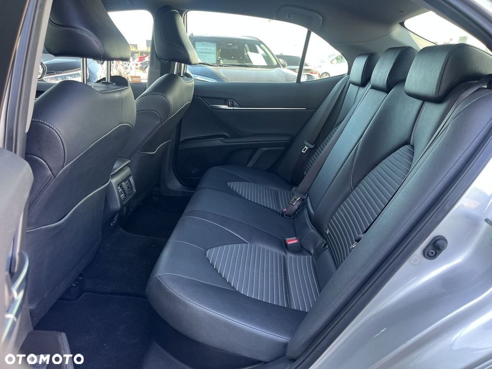 Toyota Camry 2.5 Hybrid Prestige CVT - 12