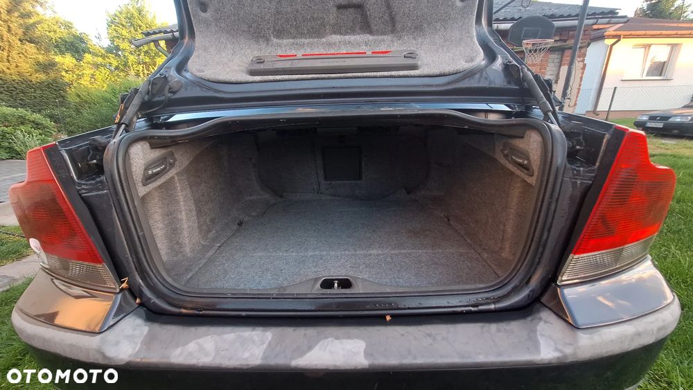 Volvo S60 2.4 T AWD Optima - 14