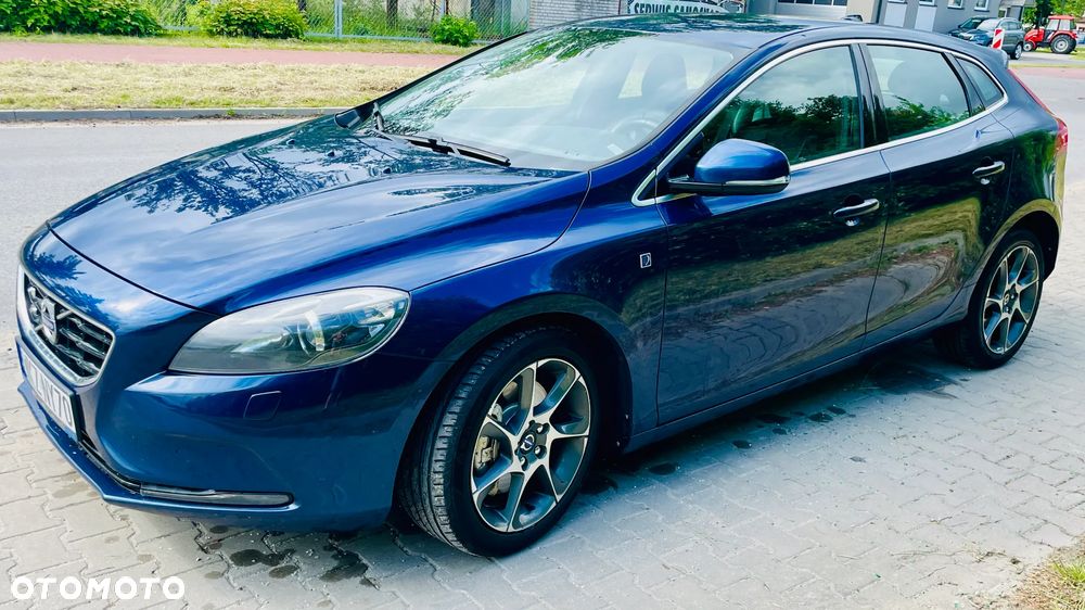 Volvo V40 D3 Drive-E Ocean Race - 1