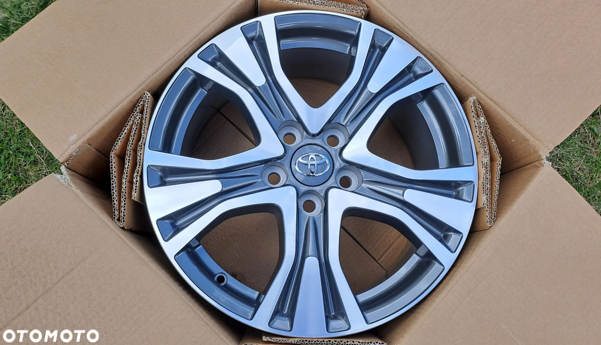 Felga Aluminiowa 17 Toyota RAV-4 5x114.3 ET 39 PZ49M-X0670-Z Posejdon - 1