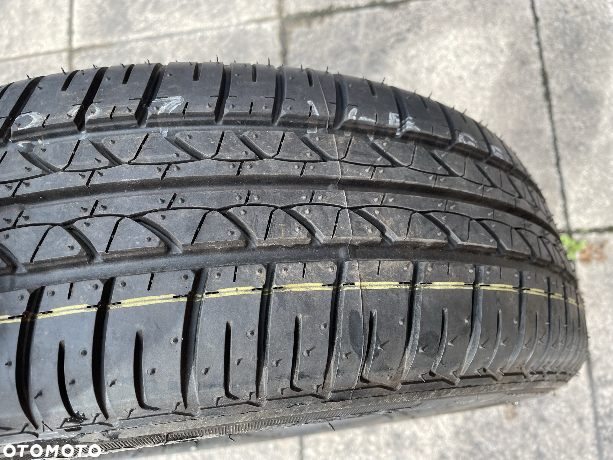 OPONA LETNIA BRIDGESTONE B250 165/65 R15 81T - 3