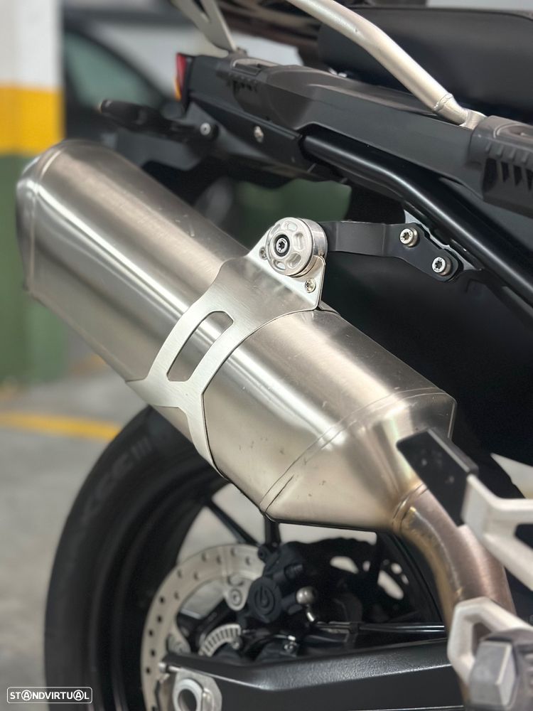 BMW F 750 GS Triple Black - 21