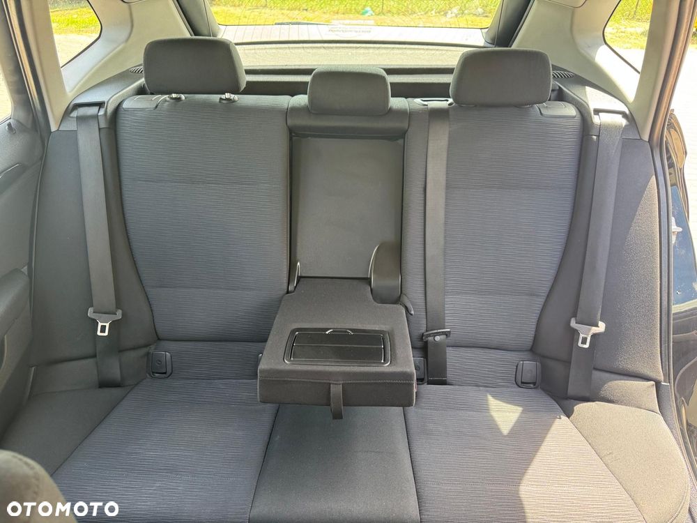 BMW X1 xDrive20d - 10