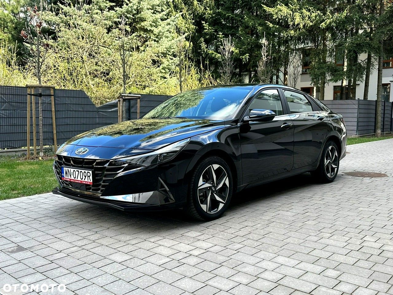 Hyundai Elantra 1.6 Executive CVT - 1