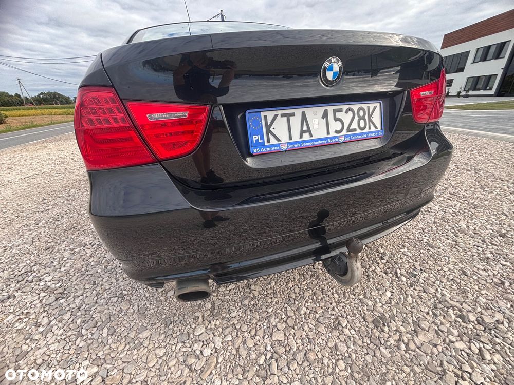 BMW Seria 3 318i - 8