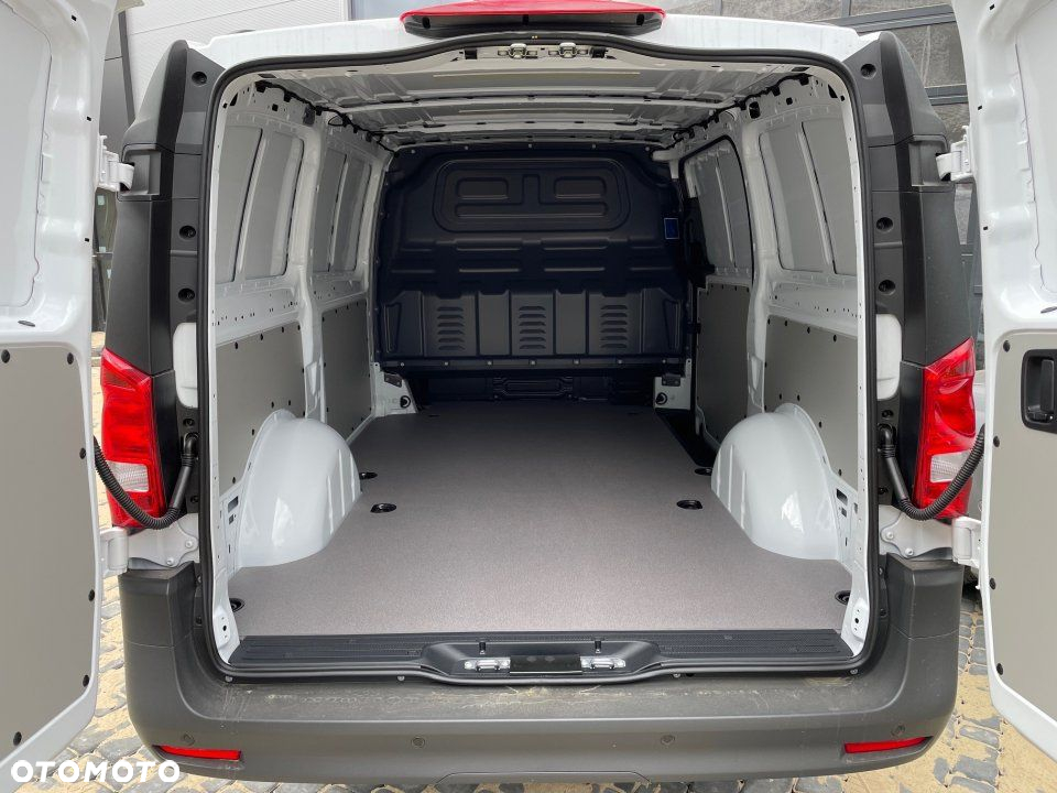 Mercedes-Benz Vito - 10