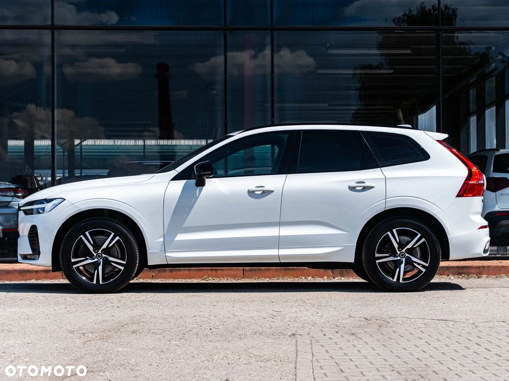 Volvo XC 60 B4 B Plus Dark - 18