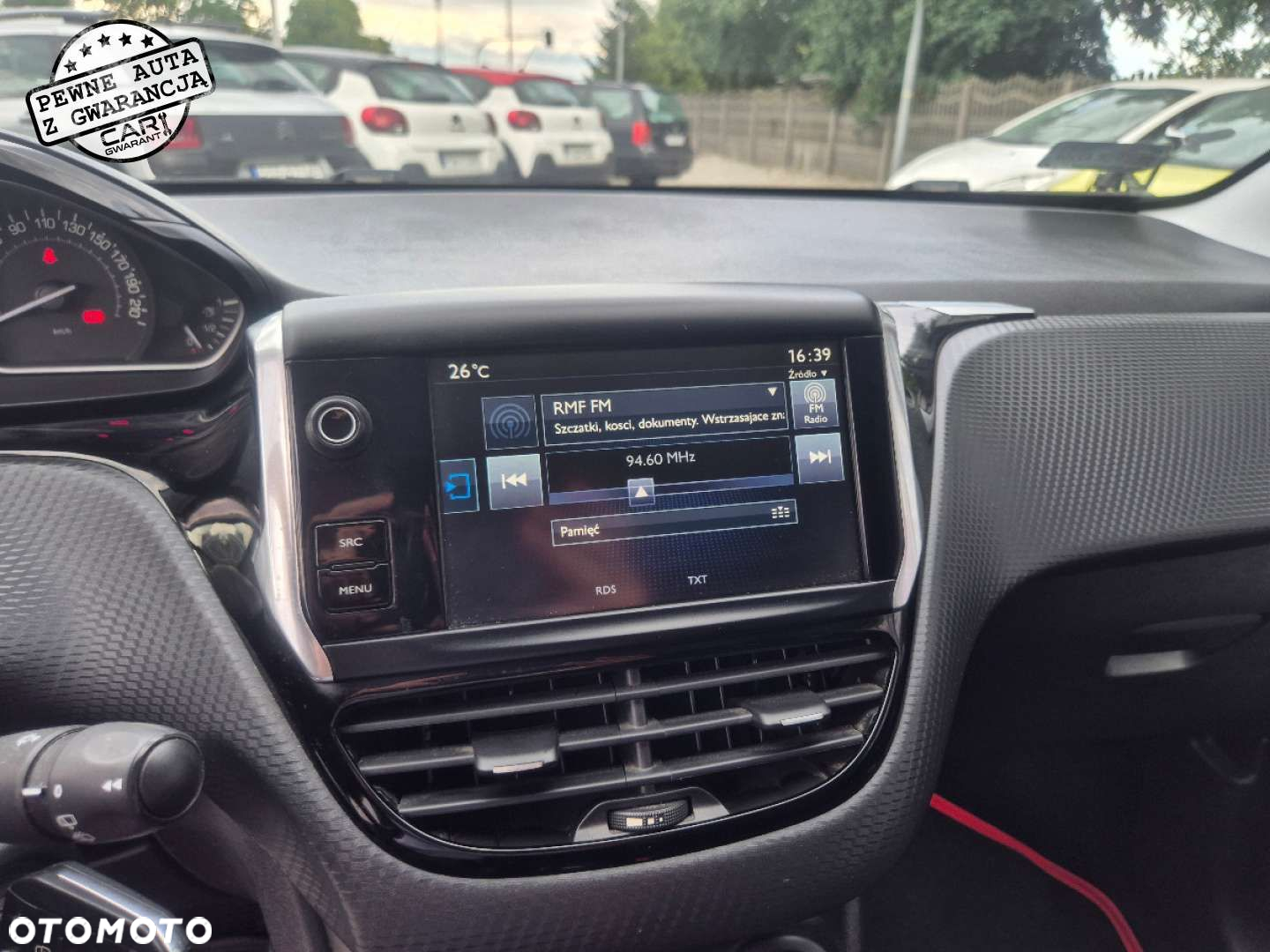 Peugeot 208 - 30