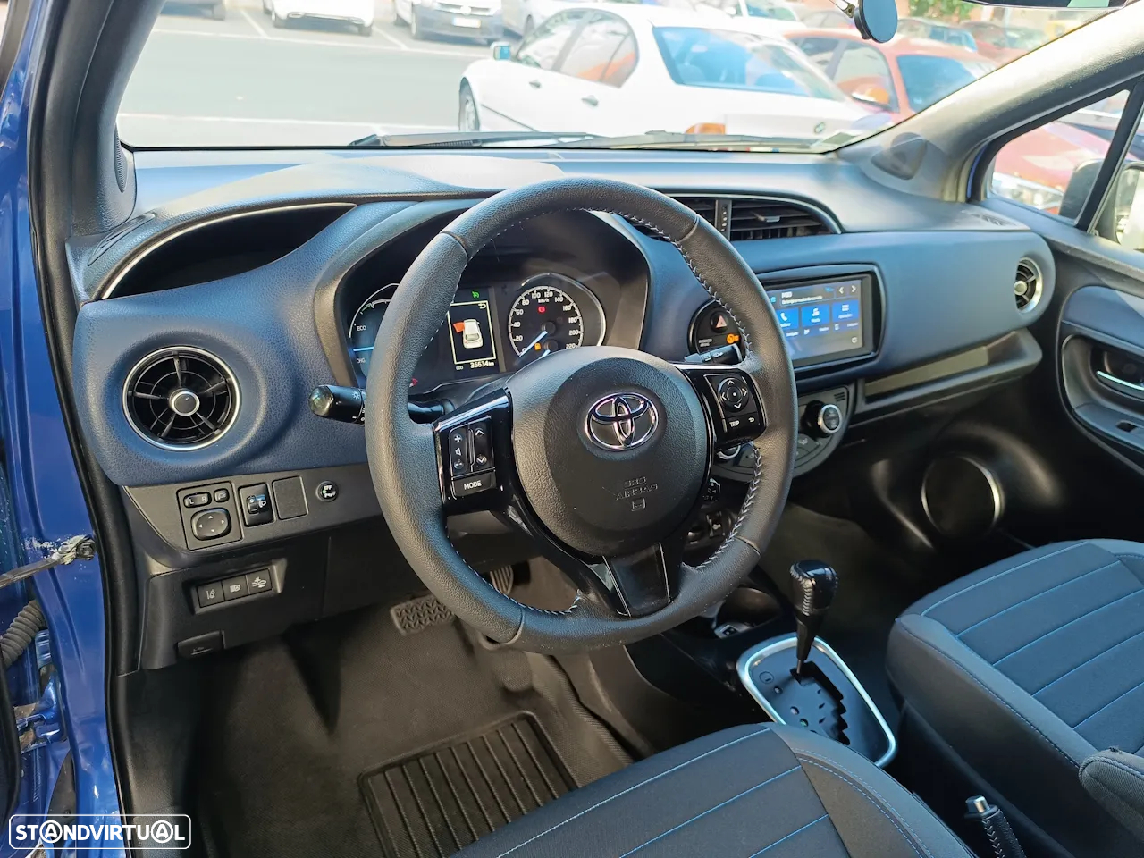 Toyota Yaris 1.5 HSD Square Collec.Blue - 7
