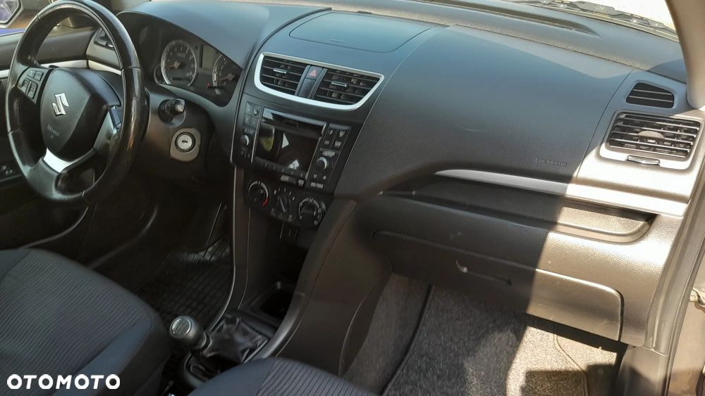 Suzuki Swift - 18