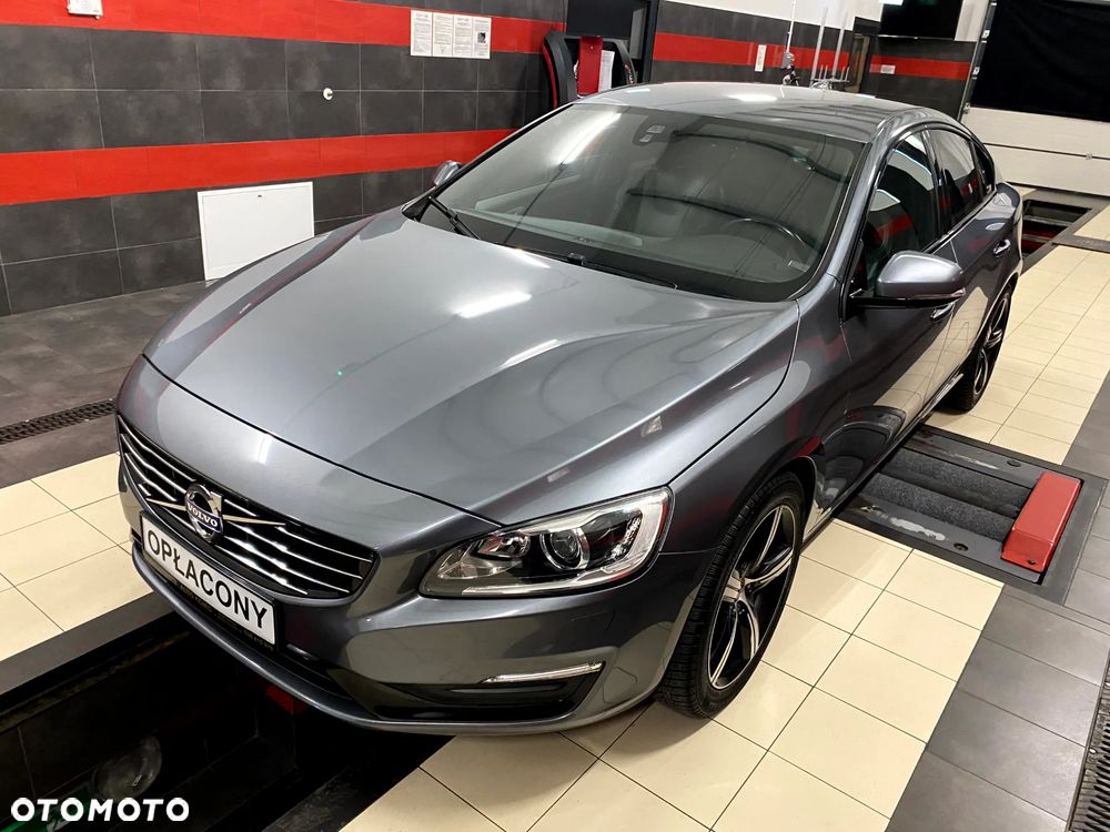 Volvo S60 D4 Drive-E R-Design Momentum - 2