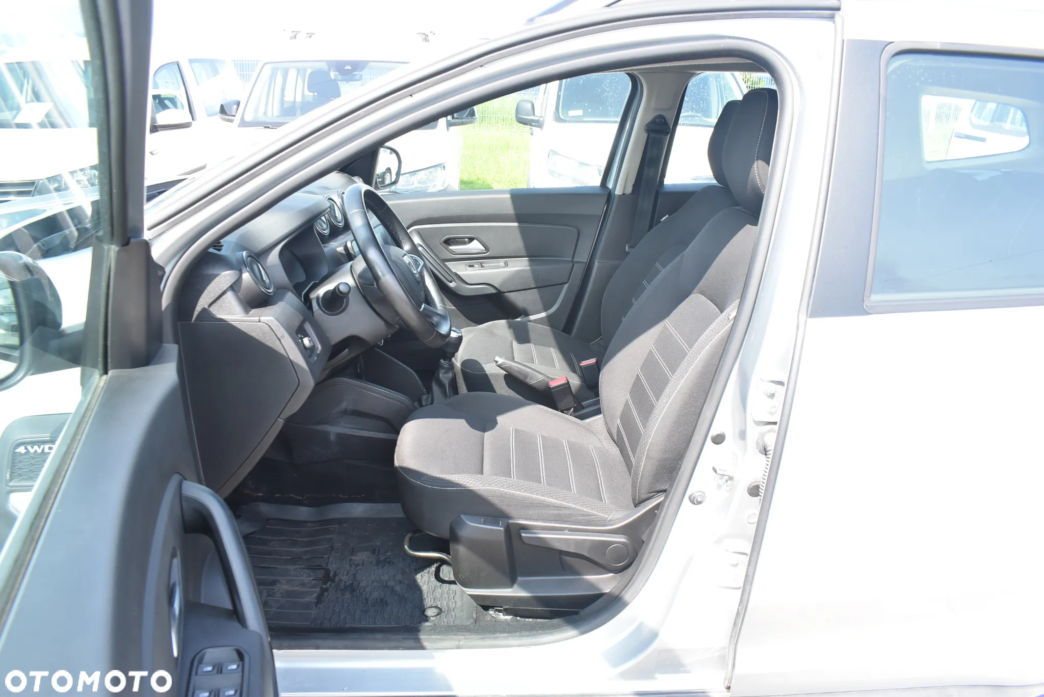 Dacia Duster 1.5 Blue dCi Comfort 4WD - 10