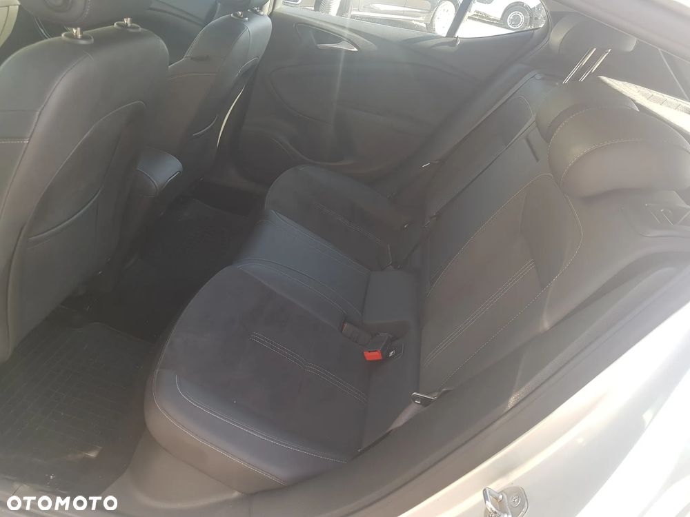 Opel Astra 1.2 T Business Elegance S&S - 8