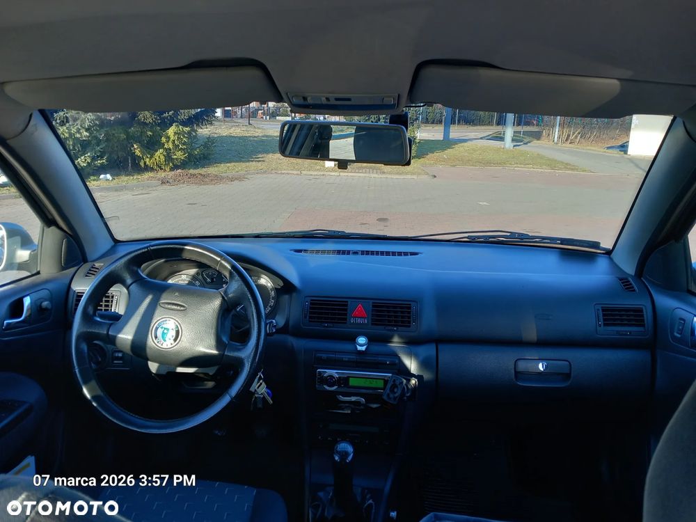 Skoda Octavia 1.9 TDI Tour Plus Ice+ - 4