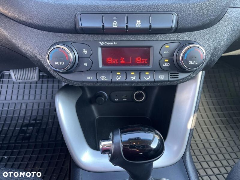 Kia Ceed 1.6 GDI L DCT - 18