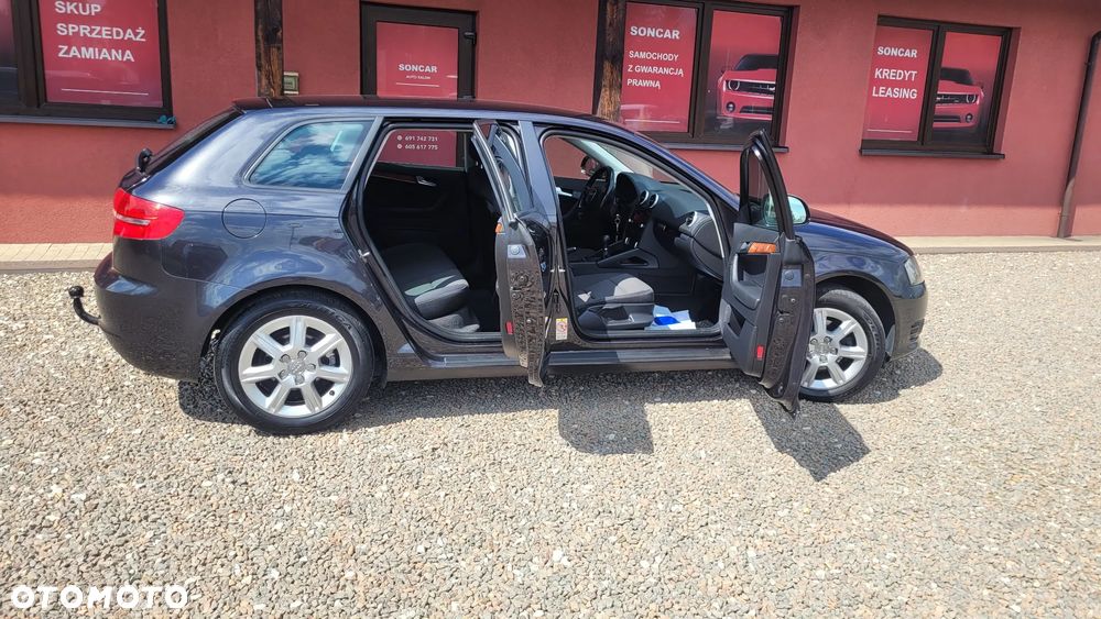 Audi A3 Sportback 1.6 TDI DPF Ambition - 5