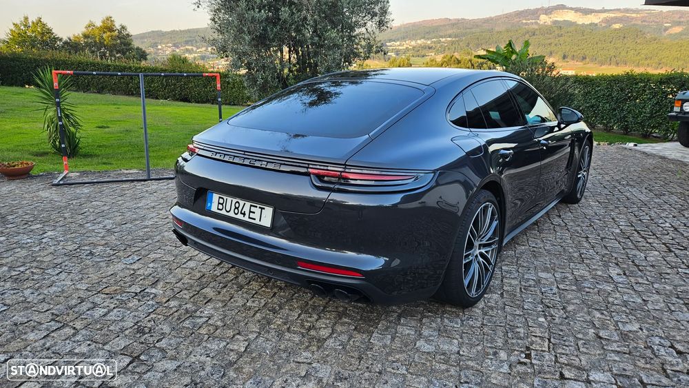 Porsche Panamera 4 S - 11