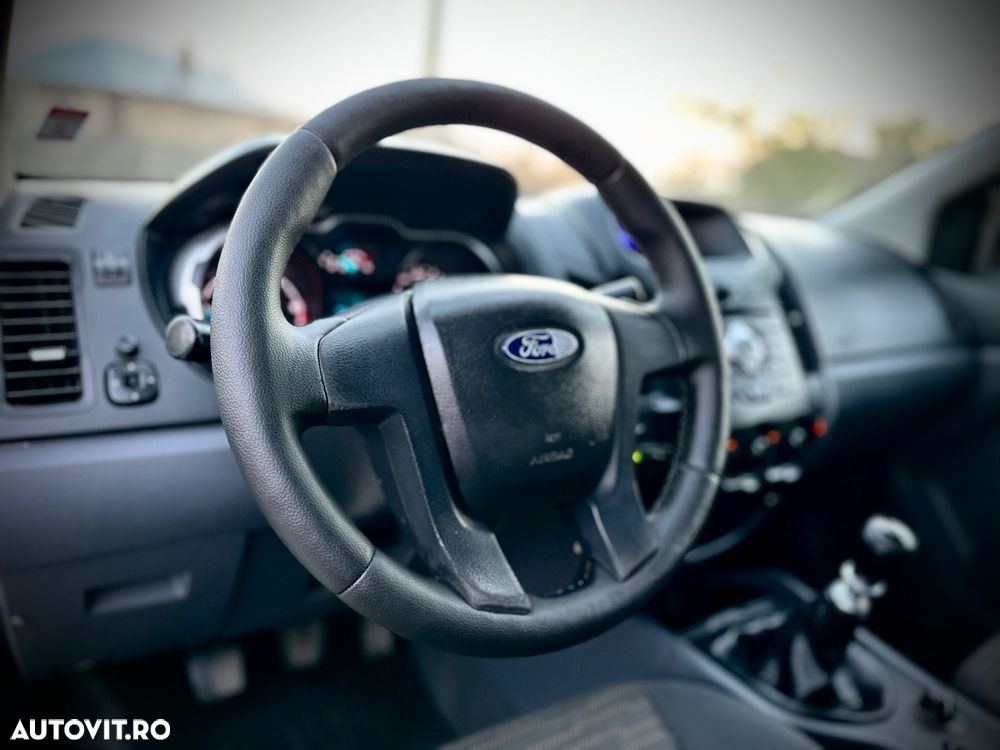 Ford Ranger Pick-Up 4x4 Cabina RAP - 10