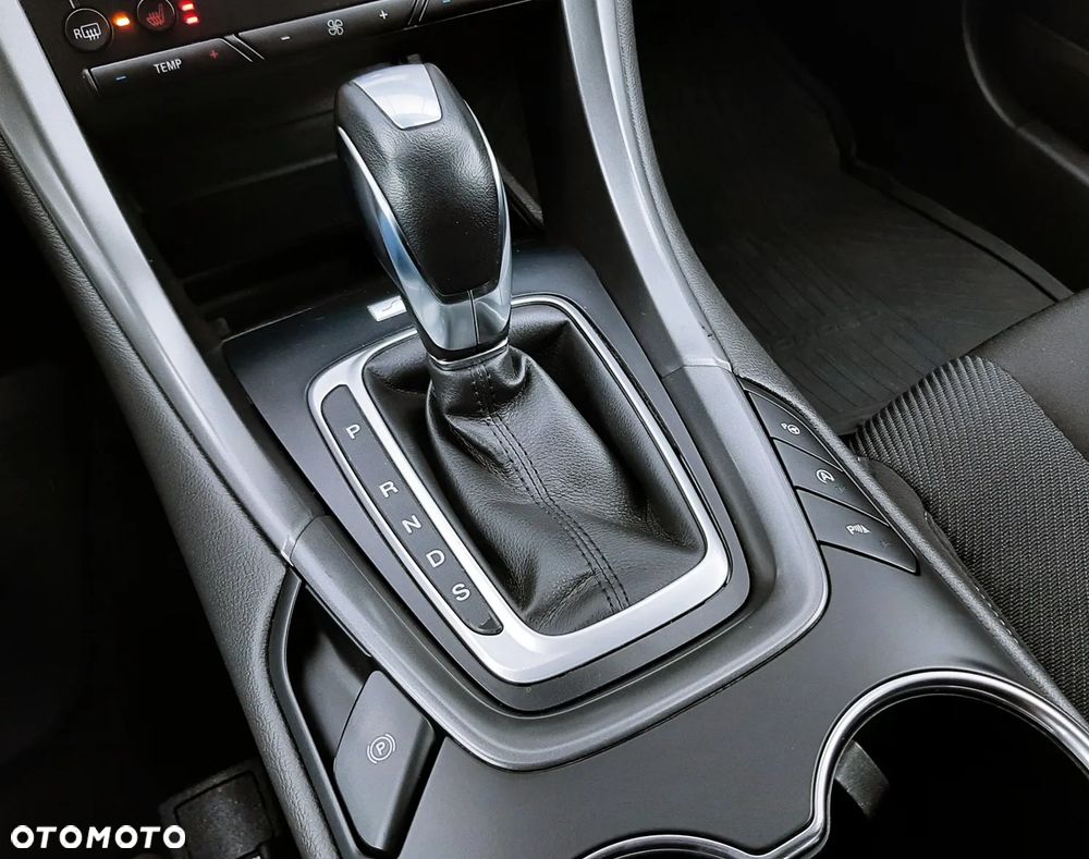 Ford Mondeo 2.0 TDCi Titanium PowerShift - 25