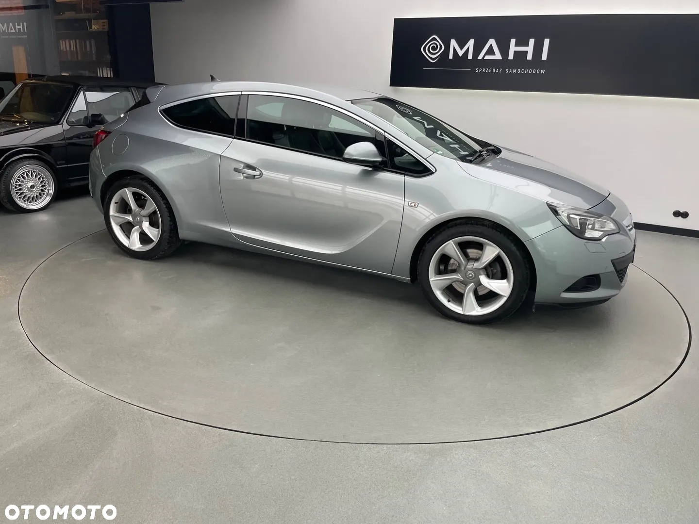 Opel Astra IV GTC 2.0 CDTI Sport - 12