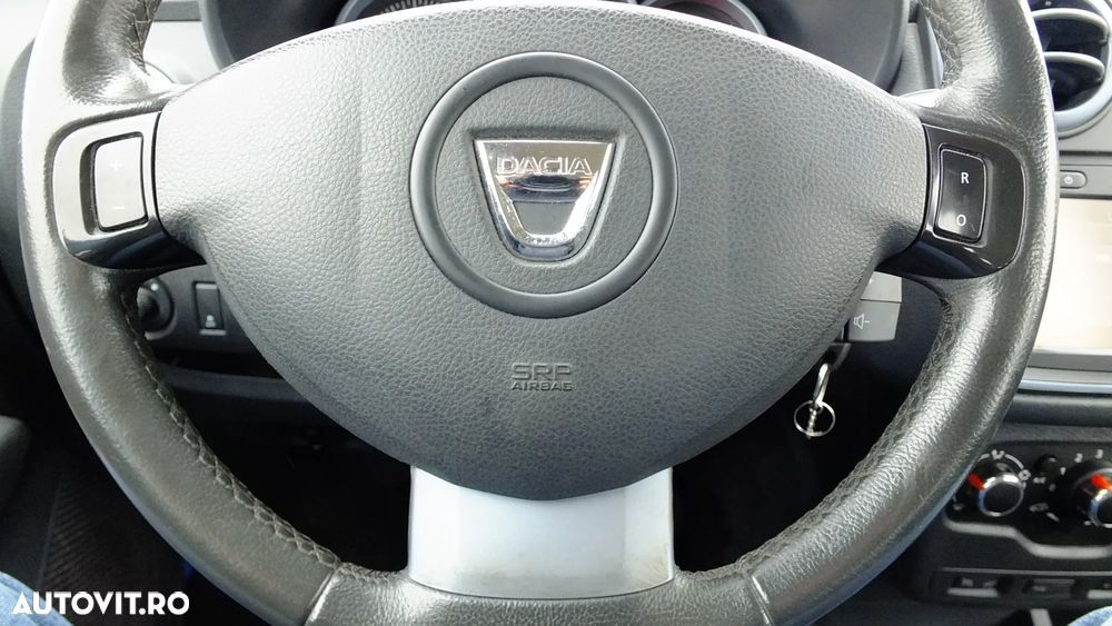 Dacia Lodgy TCe 115 Stepway - 11