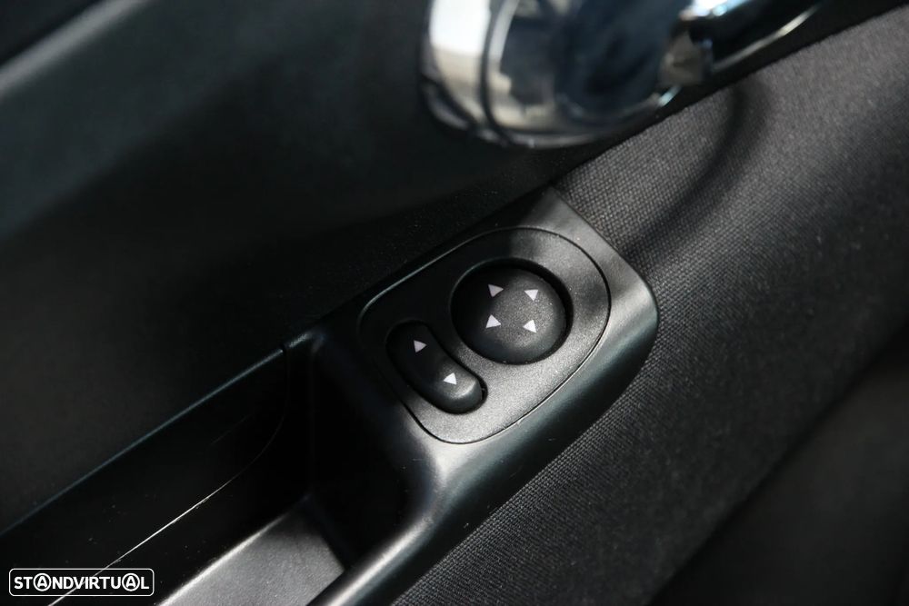 Fiat 500C 1.0 Hybrid - 12