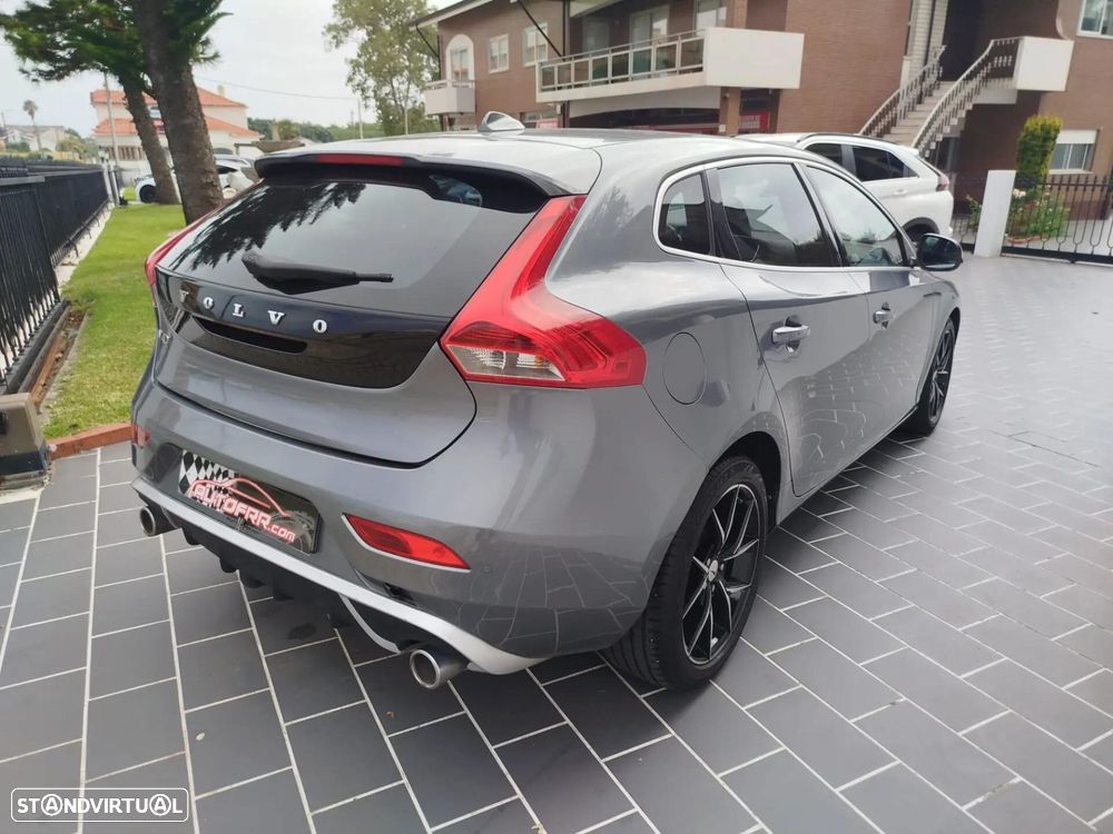 Volvo V40 2.0 D4 R-Design Summum - 16