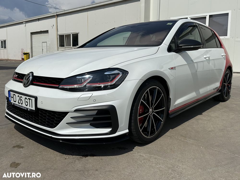 Volkswagen Golf - 16