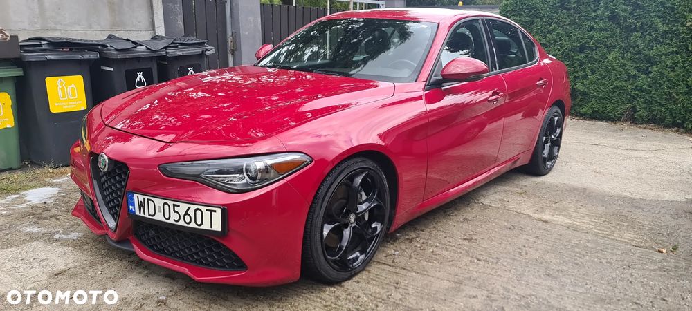 Alfa Romeo Giulia - 5