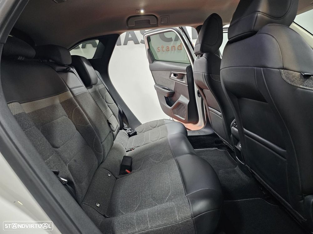 Citroën C5 X 1.2 PureTech Feel Business EAT8 - 12